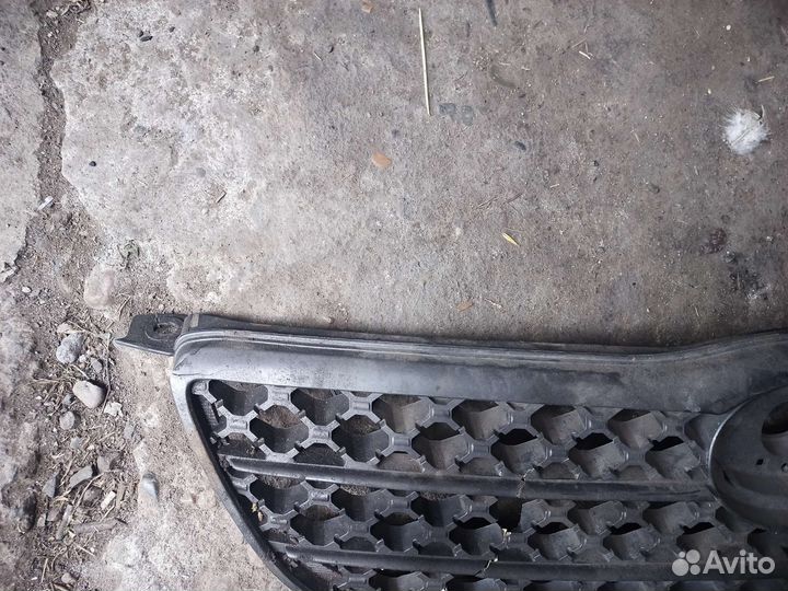 Решетка радиатора