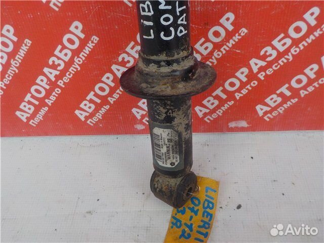 Амортизатор задний правый Jeep Liberty Kk