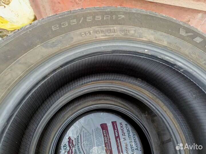 Goodyear Assurance TripleTred All-Season 235/55 R17