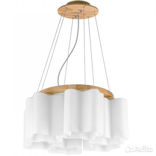 Люстра подвесная из дерева и стекла в спальню