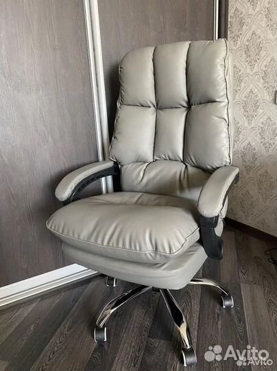 Компьютерное кресло офисное с функцией массажа