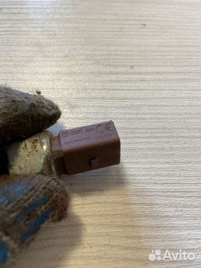 Датчик заднего хода Volkswagen Polo