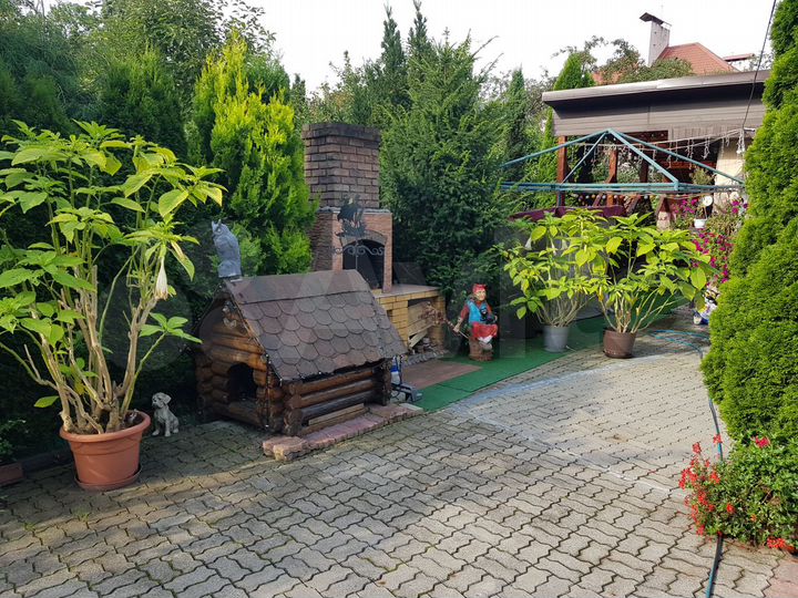 2-к. квартира, 71,1 м², 1/4 эт.