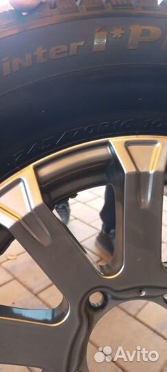 Runderneuert T21 245/70 R16 22F