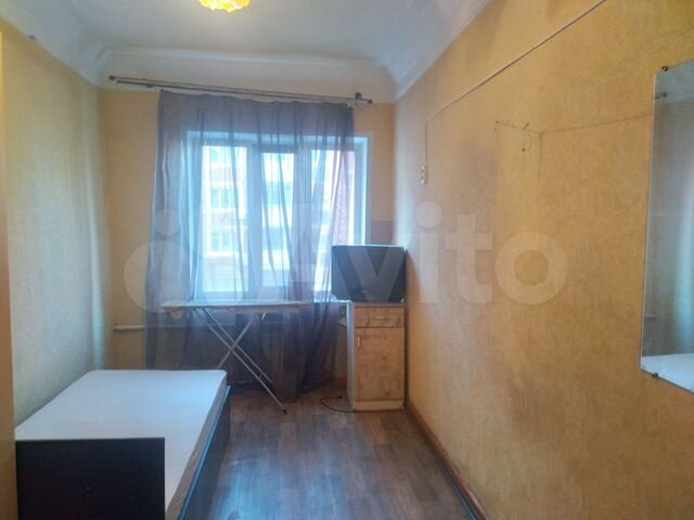 Комната 13 м² в > 9-к., 3/4 эт.