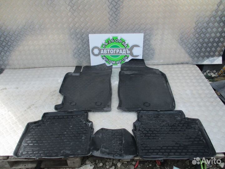 Комплект ковриков салона FAW Besturn B50 2012г