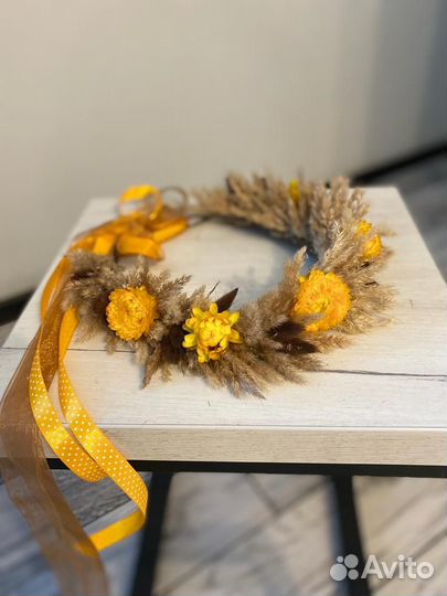 Венок на голову из цветов ручной работы