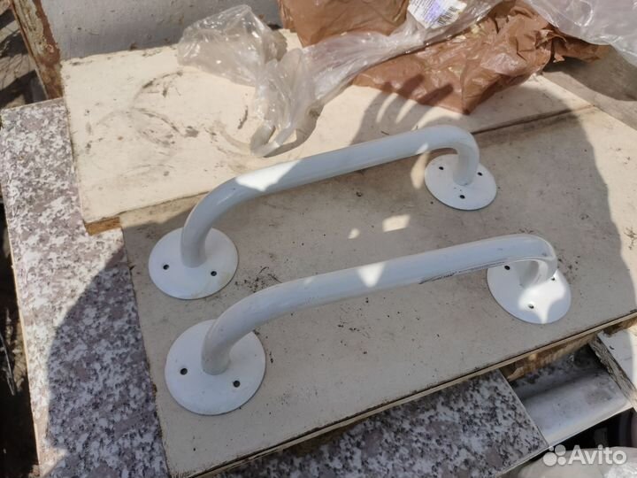 Цена за 2шт.Ручки держаться. Для любых целей