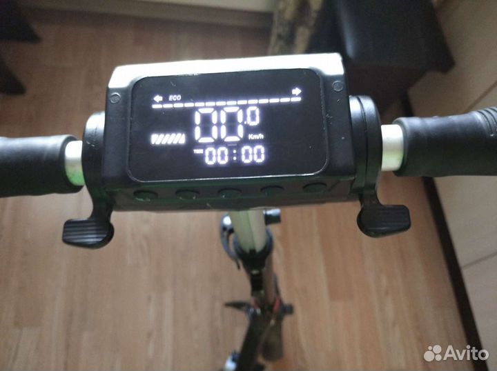 Электросамокат E-Scooter GT350S