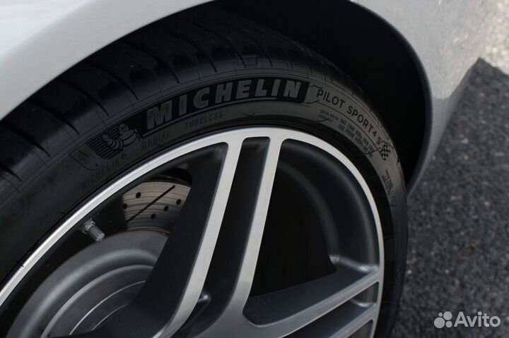 Michelin Pilot Sport 4 S 235/35 R20 92Y
