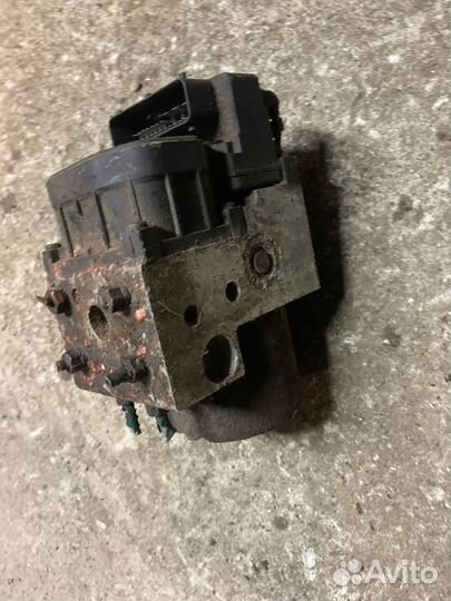 Блок абс Сааб 900