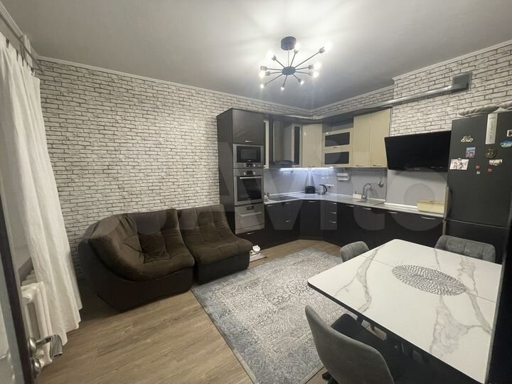 2-к. квартира, 70 м², 8/9 эт.