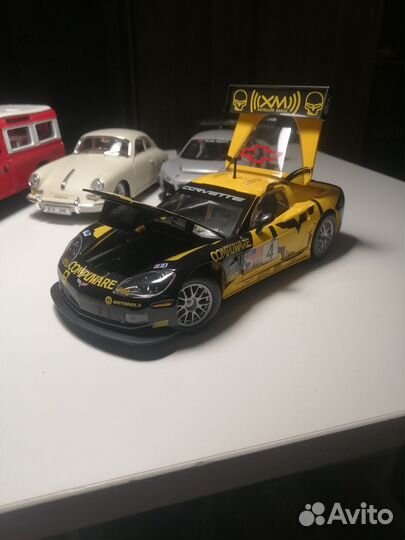Модель авто 1 24 Burago