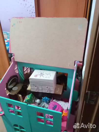 Кукольный домик с мебелью большой