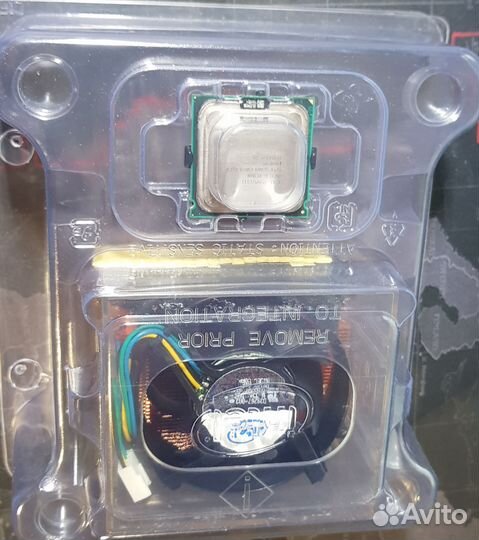 Intel Xeon 5140 с родным кулером