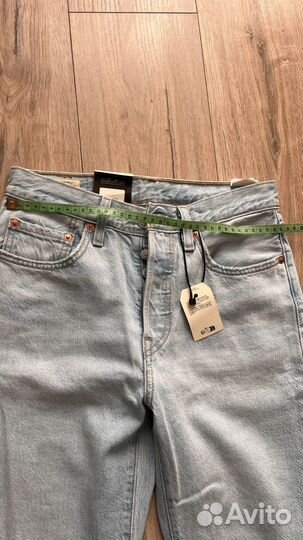 Женские джинсы levis 501