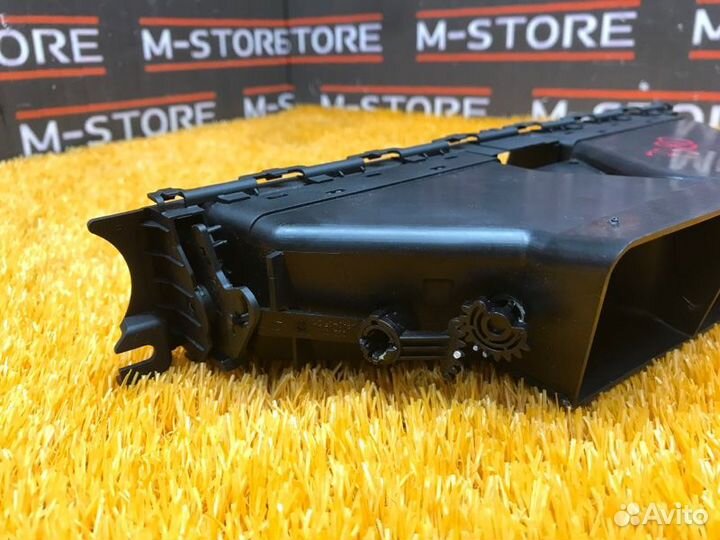 Дефлектор воздушный передний Bmw 3-Series E90