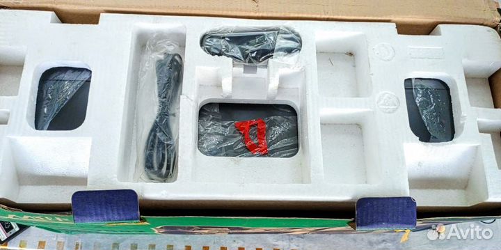 Кассетный магнитофон новый