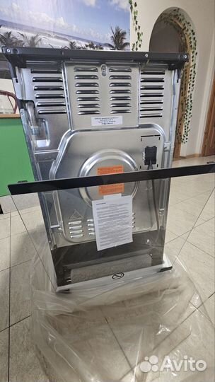 Газовая плита новая. Горение