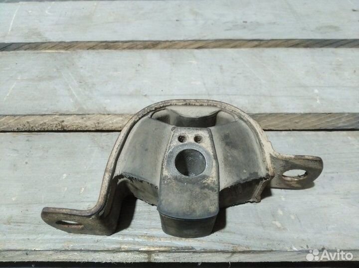 Подушка двигателя задняя LADA Kalina 11193 хетчбек