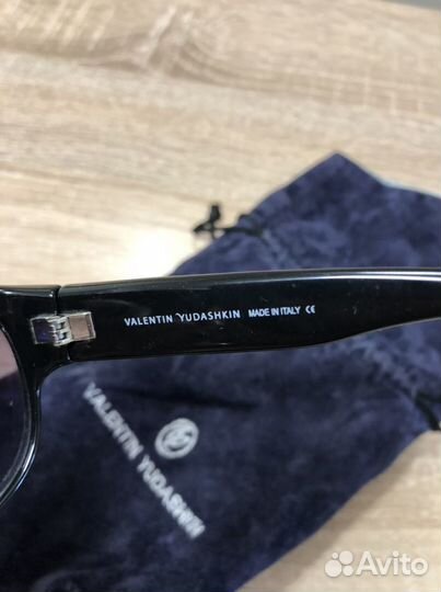 Солнцезащитные очки Valentin Yudashkin