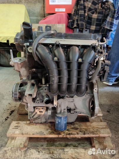 Двигатель на mitsubishi lancer 10