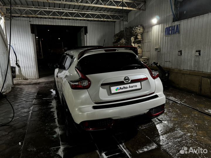 Nissan Juke 1.6 CVT, 2014, битый, 150 565 км