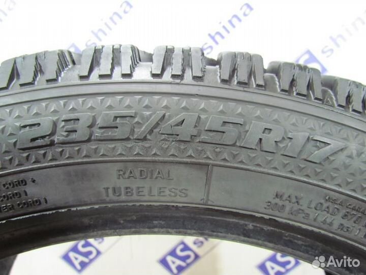 Goodyear UltraGrip 500 235/45 R17 101K