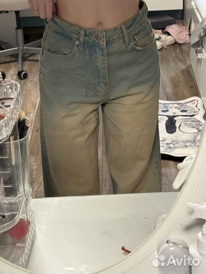 Джинсы стильные женские широкие