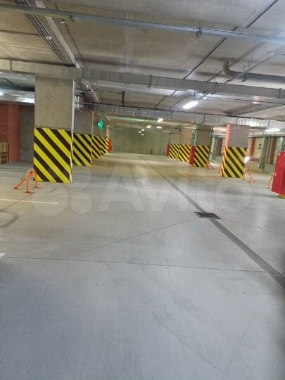 Машиноместо, 15 м²