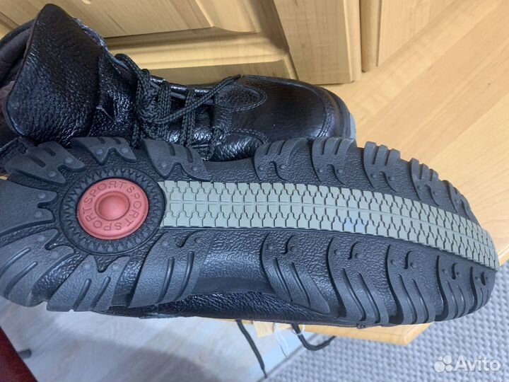 Ботинки мужские зимние 43 размер новые