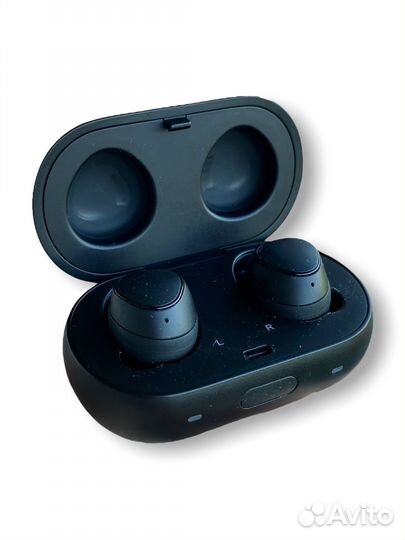 Беспроводные наушники Samsung Gear IconX