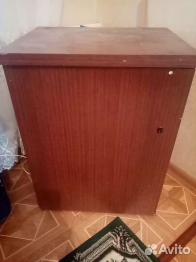 Швейная машина Чайка 143