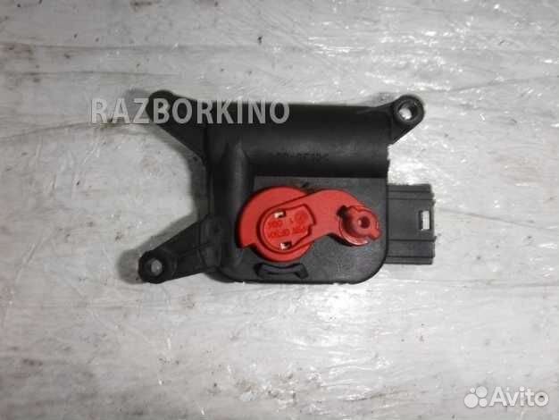 Моторчик заслонки печки