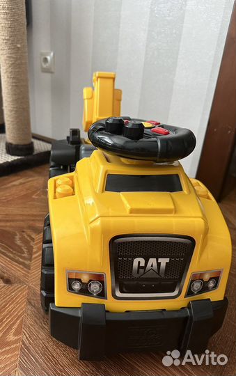 Машинка-каталка