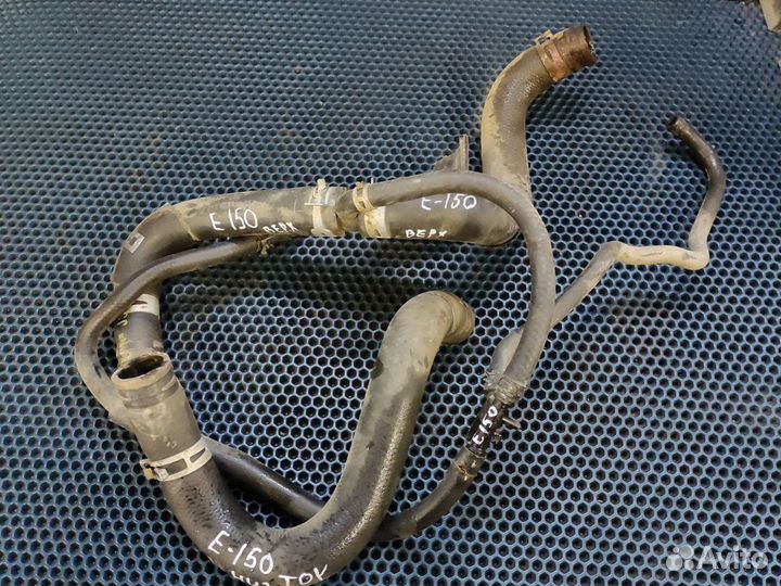 Патрубок радиатора Toyota Corolla e 150