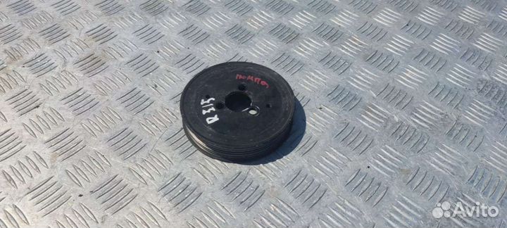 Шкив помпы Audi A6 Allroad C6 3.0 059121031L