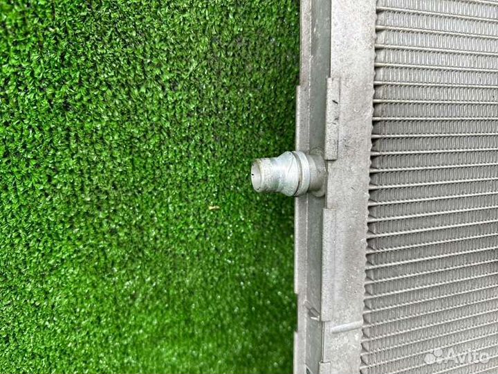 Радиатор охлаждения двигателя Bmw X5 E70 N63B44