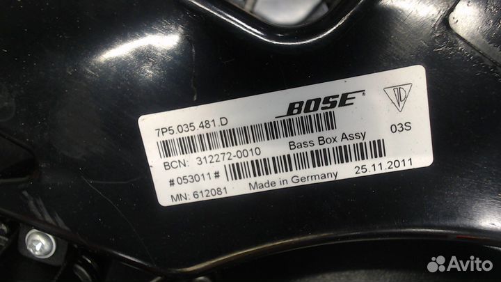 Сабвуфер Porsche Cayenne, 2012