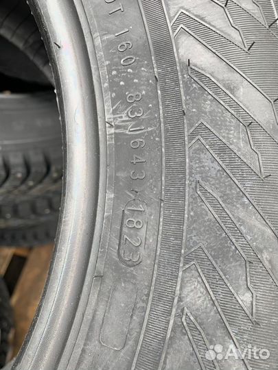 Nokian Tyres Nordman 8 215/60 R16