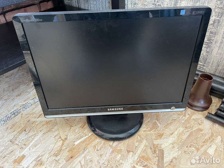 Монитор Samsung