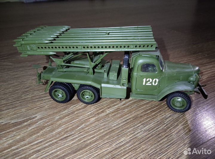 Собранная модель масштаб 1:35, ручной сборки