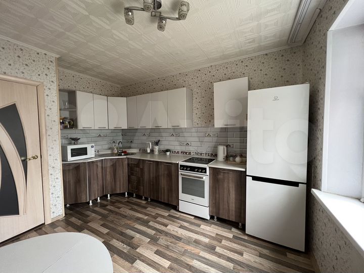 3-к. квартира, 66,8 м², 1/10 эт.