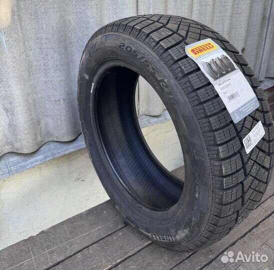 Pirelli Ice Zero FR 205/55 R16 94T