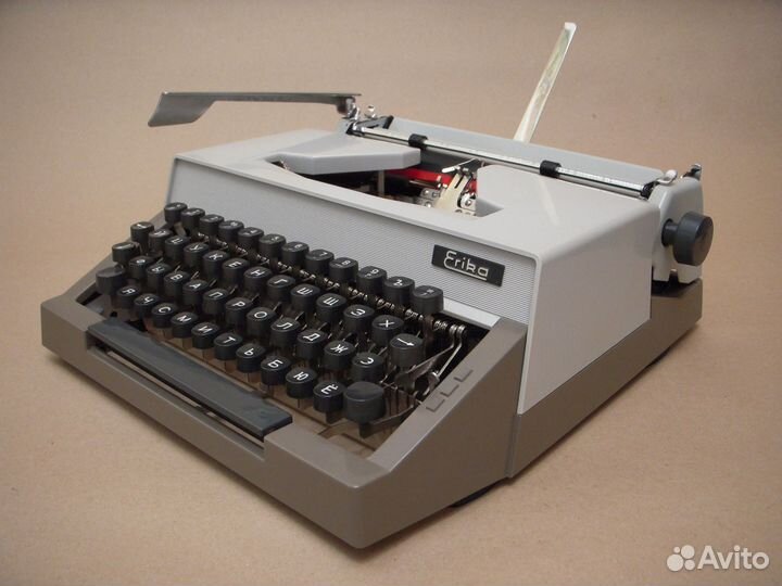 Пишущая машинка Erika Model 15