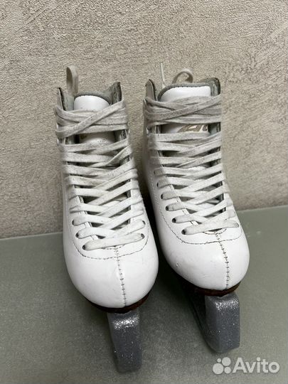 Фигурные коньки graf ace 25