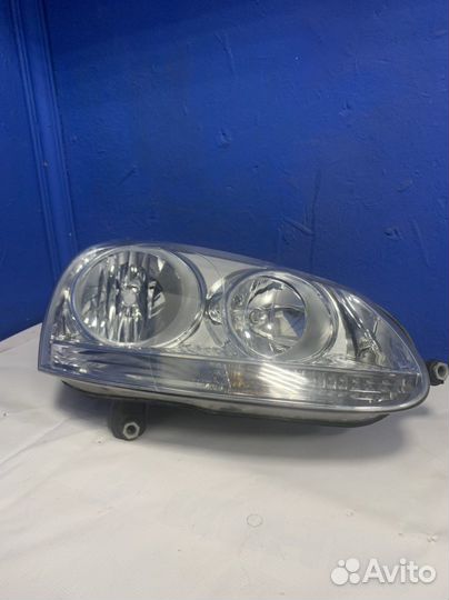 Фара правая volkwagen jetta 5 golf 5