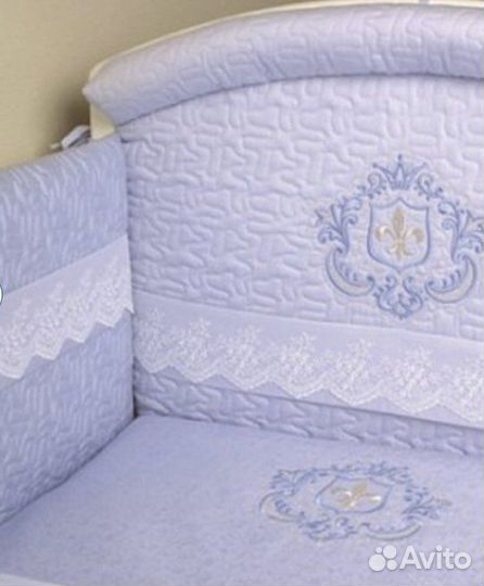 Комплект в детскую кроватку с бортиками