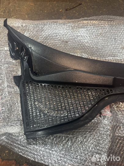 Skoda yeti Жабо Правая Часть