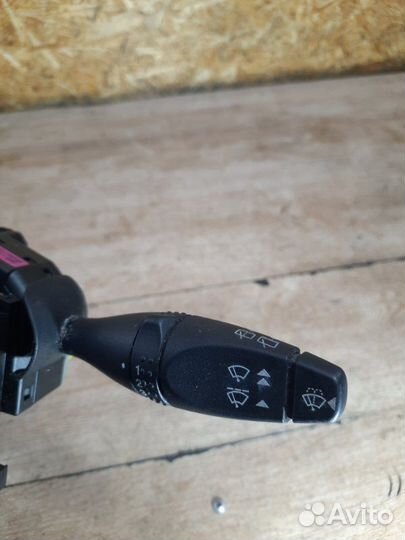 Подрулевой переключатель Ford Fiesta хетчбэк 3дв